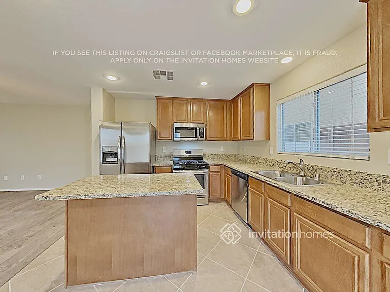 11675 Tierney Creek Dr — Photo 10