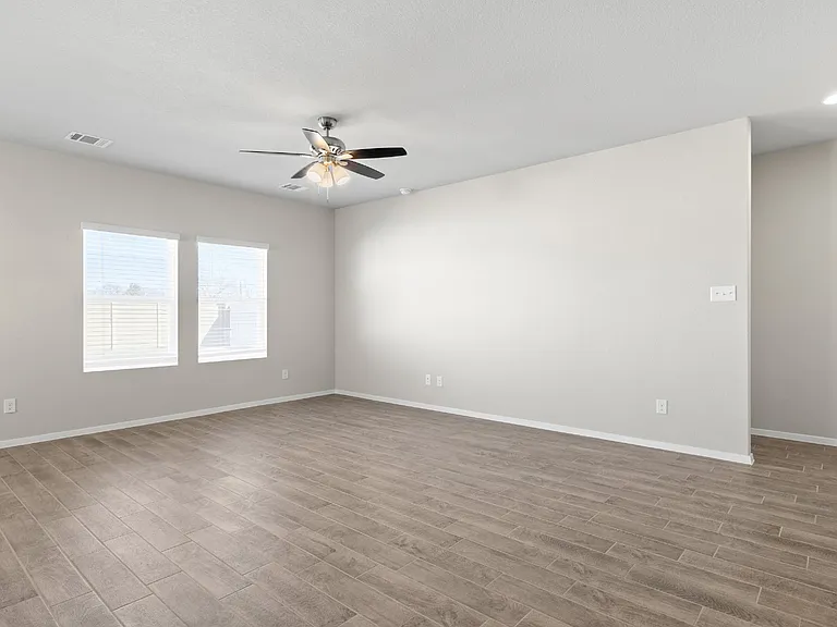 441 Hortus Dr — Photo 9