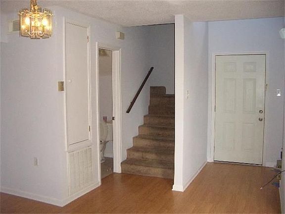 4th image of 3620 Laplace St