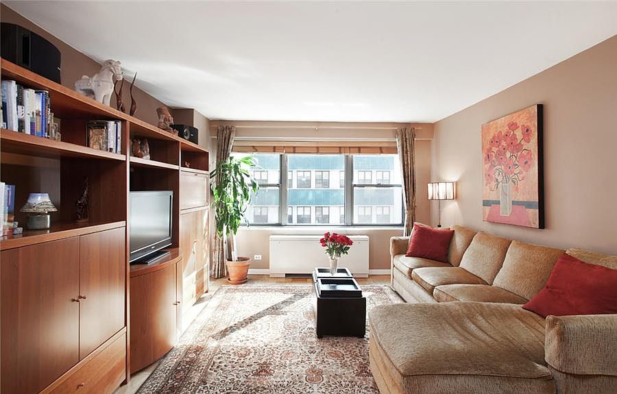 1st image of 10 W 15th St APT 614