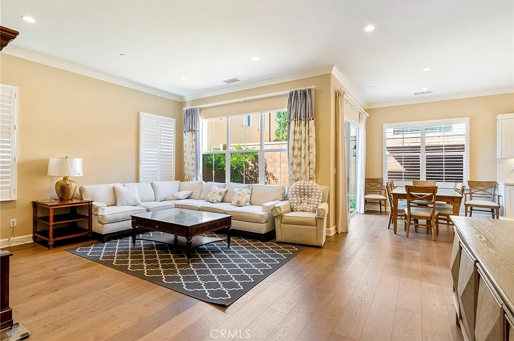 4 bed, 2246 sqft, $6,500 — Photo 3
