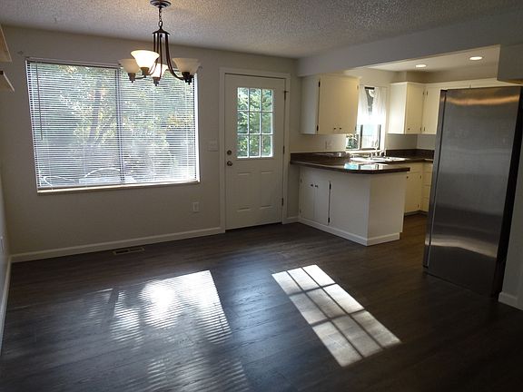 4th image of 20214 132nd Ave NE