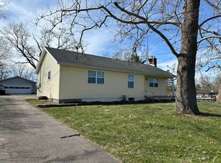 2515 Troy Rd, Springfield, OH 45504