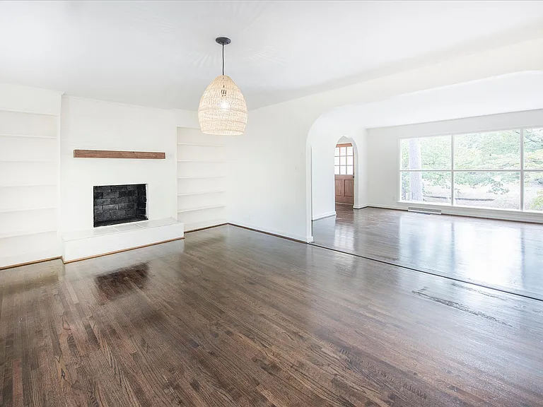 2733 Southview Dr — Photo 6