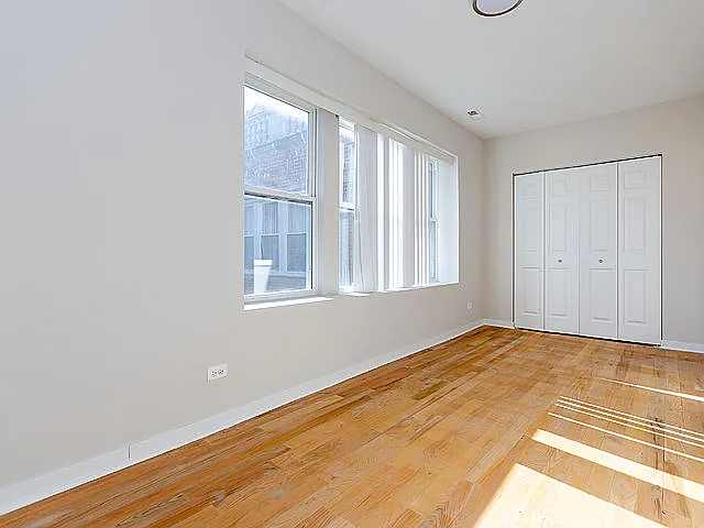 2413 E 78th St #2 — Photo 3