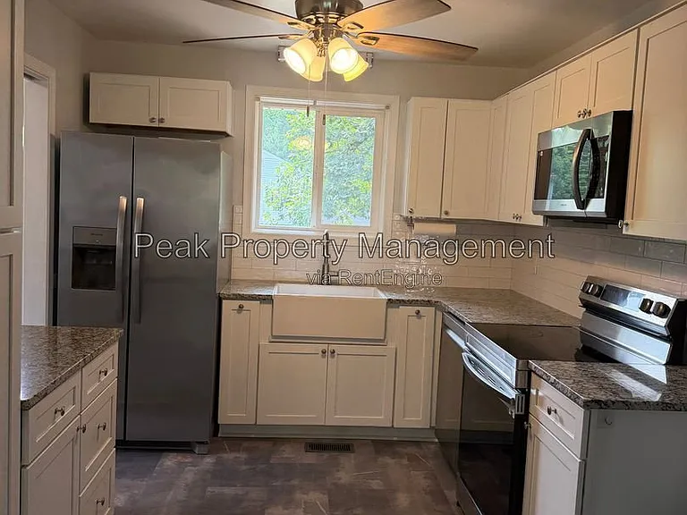 2119 Woodmont Dr — Photo 6