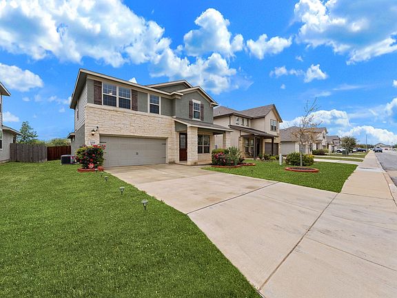 2nd image of 2410 Verona Way