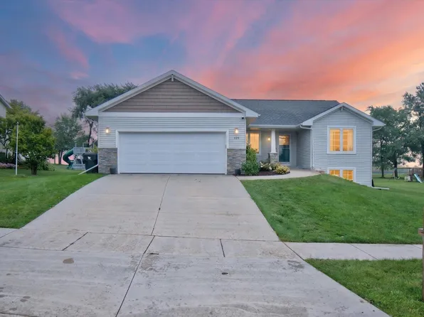 525 East St, Clinton, WI 53525