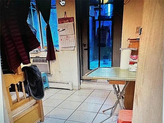 5th image of 18 Eldridge St APT 2B
