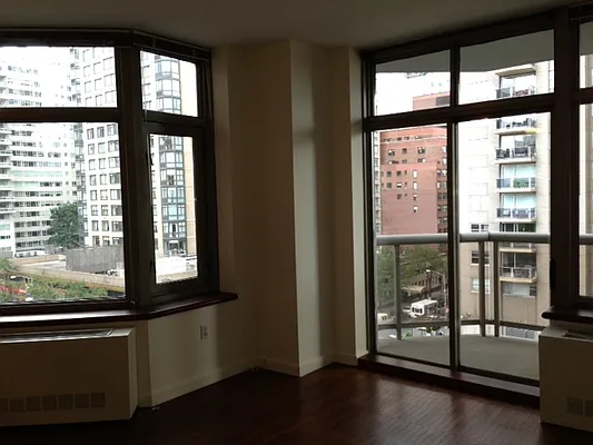 Rented by Transco | media 7