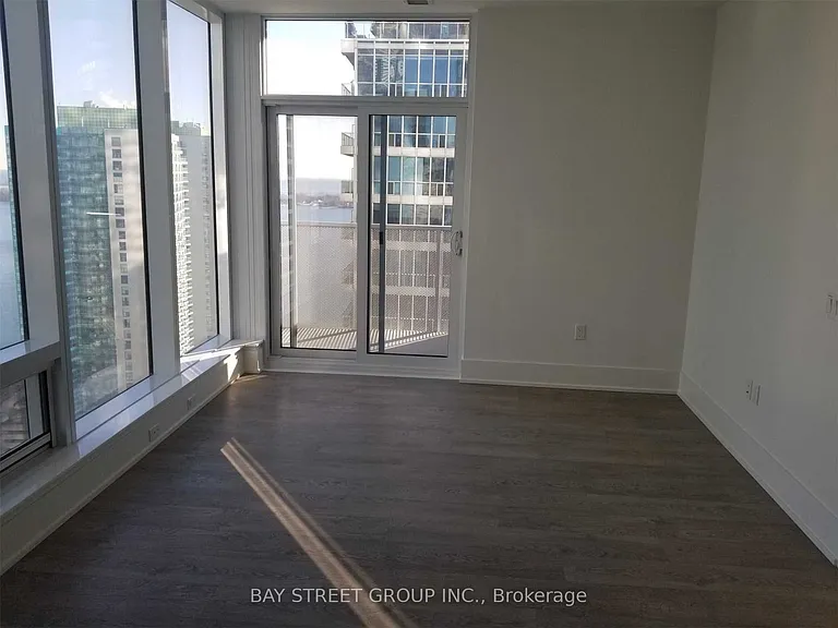 10 York St #3105 — Photo 5