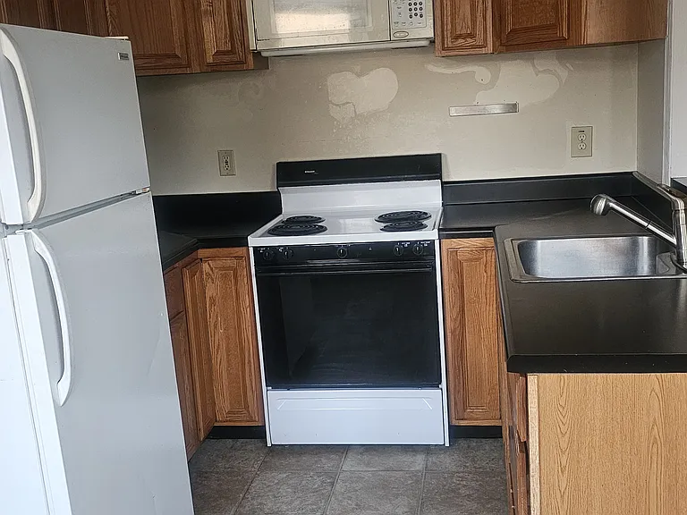 1363 Gorsuch Ave #2 — Photo 11