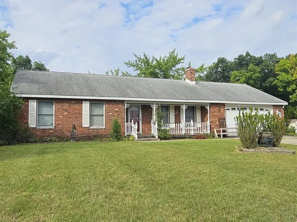 761 Spicer Dr, Brooklyn, MI 49230