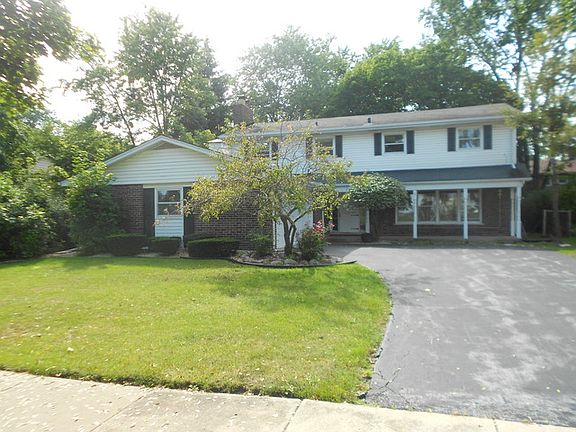 2nd image of 754 Central Park Ave