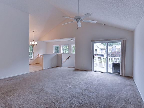 5th image of 201 Desmonde Ln