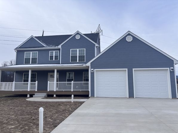 48 Maple Crest Dr