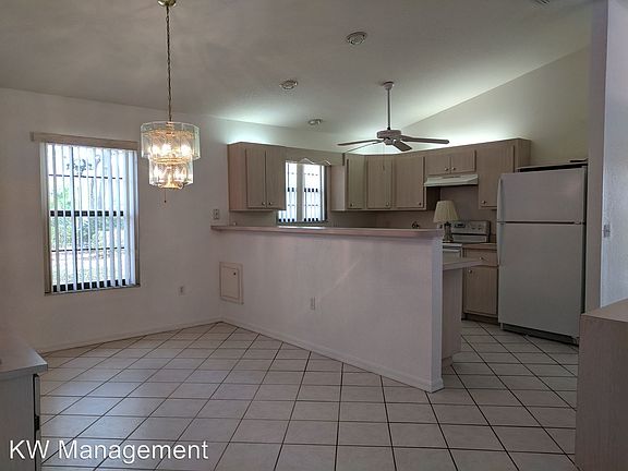 5th image of 3913 NE 22nd Ln