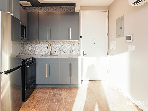 5th image of 848 Flushing Ave #5B