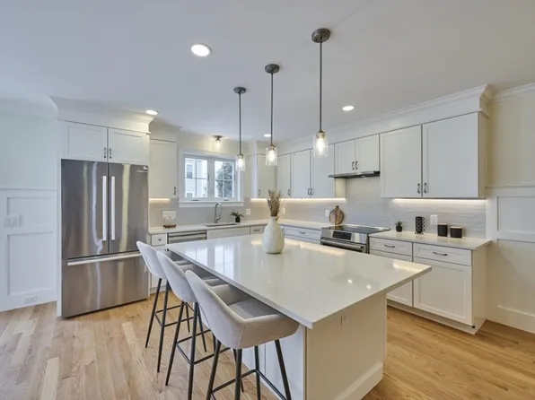 29 Mott St #29, Arlington, MA 02474