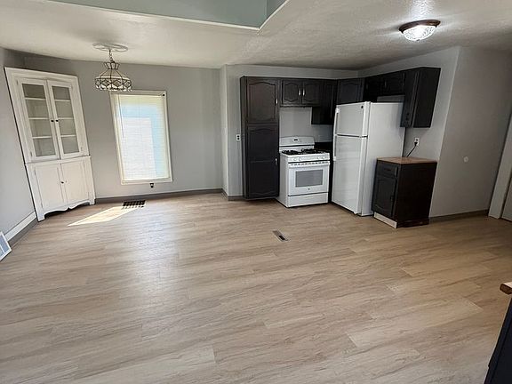 5th image of 3305 5th St