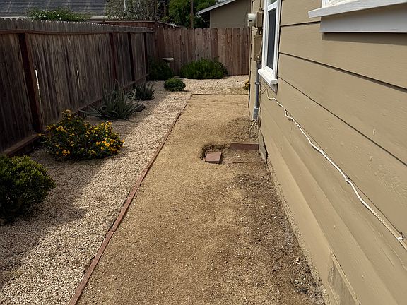 3rd image of 312 San Lorenzo Ave #A
