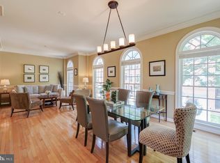 47816 Scotsborough Sq, Sterling, VA 20165