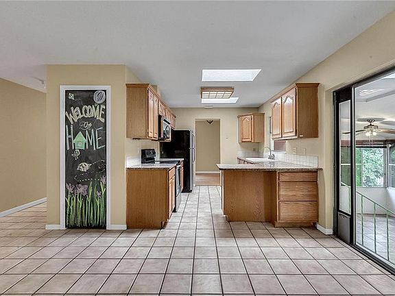 4th image of 103 Ledbury Dr