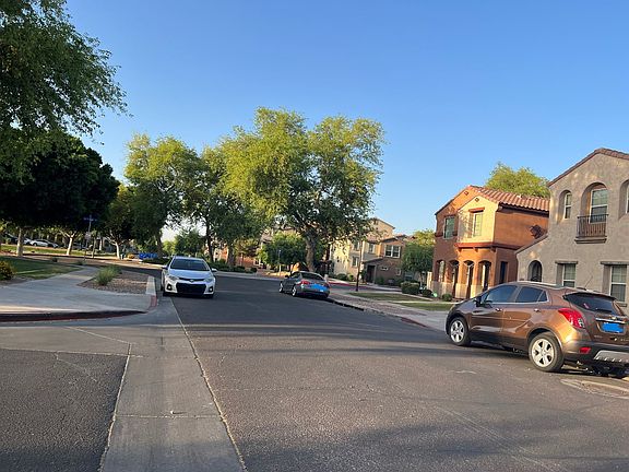 5th image of 1932 N 77th Gln