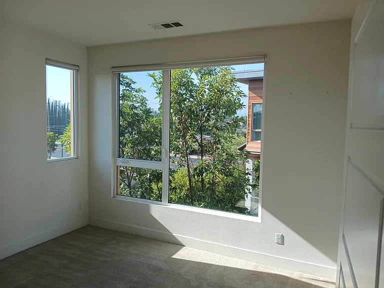 135 W Live Oak Ave #J — Photo 10