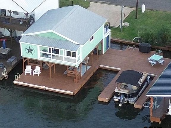 2nd image of 2617 Lakeshore Dr