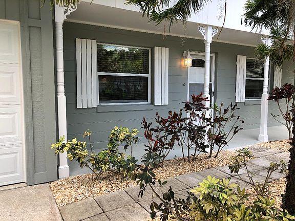 2nd image of 1941 Fern Pl
