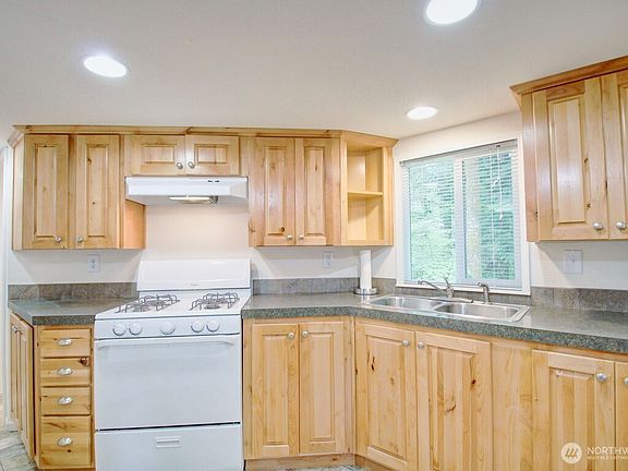 5th image of 20 Goldrush Road