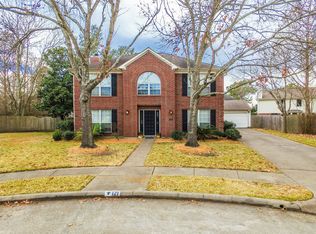 121 Bounty Dr, League City, TX 77573