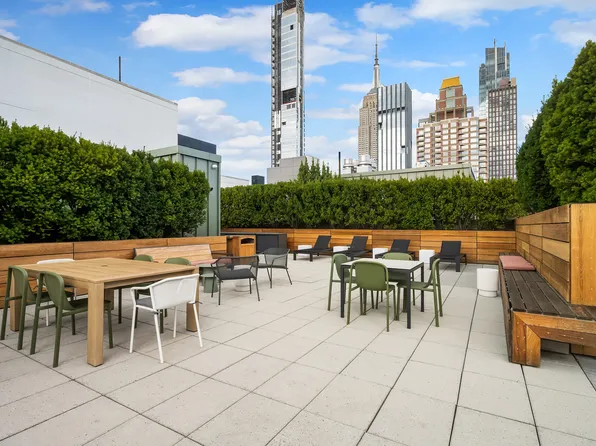 15 East 26th Street image 14 of 17