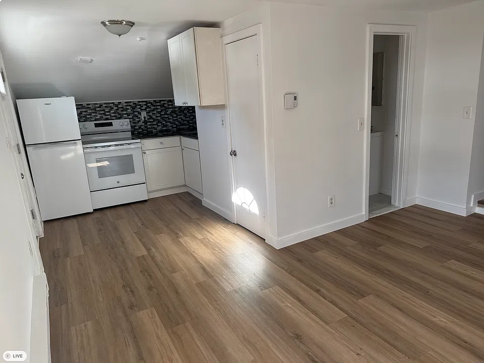 2 W Cross St #B