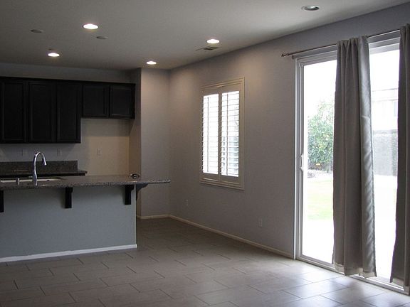 4th image of 15645 Calabria Ct
