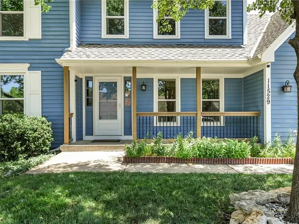 11529 Riley St, Overland Park, KS 66210