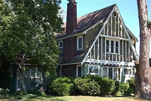 1st image of 12 Parkview Dr