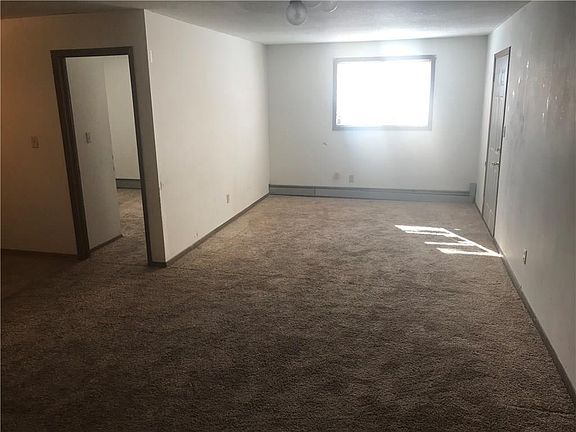 2nd image of 414 W Baker St