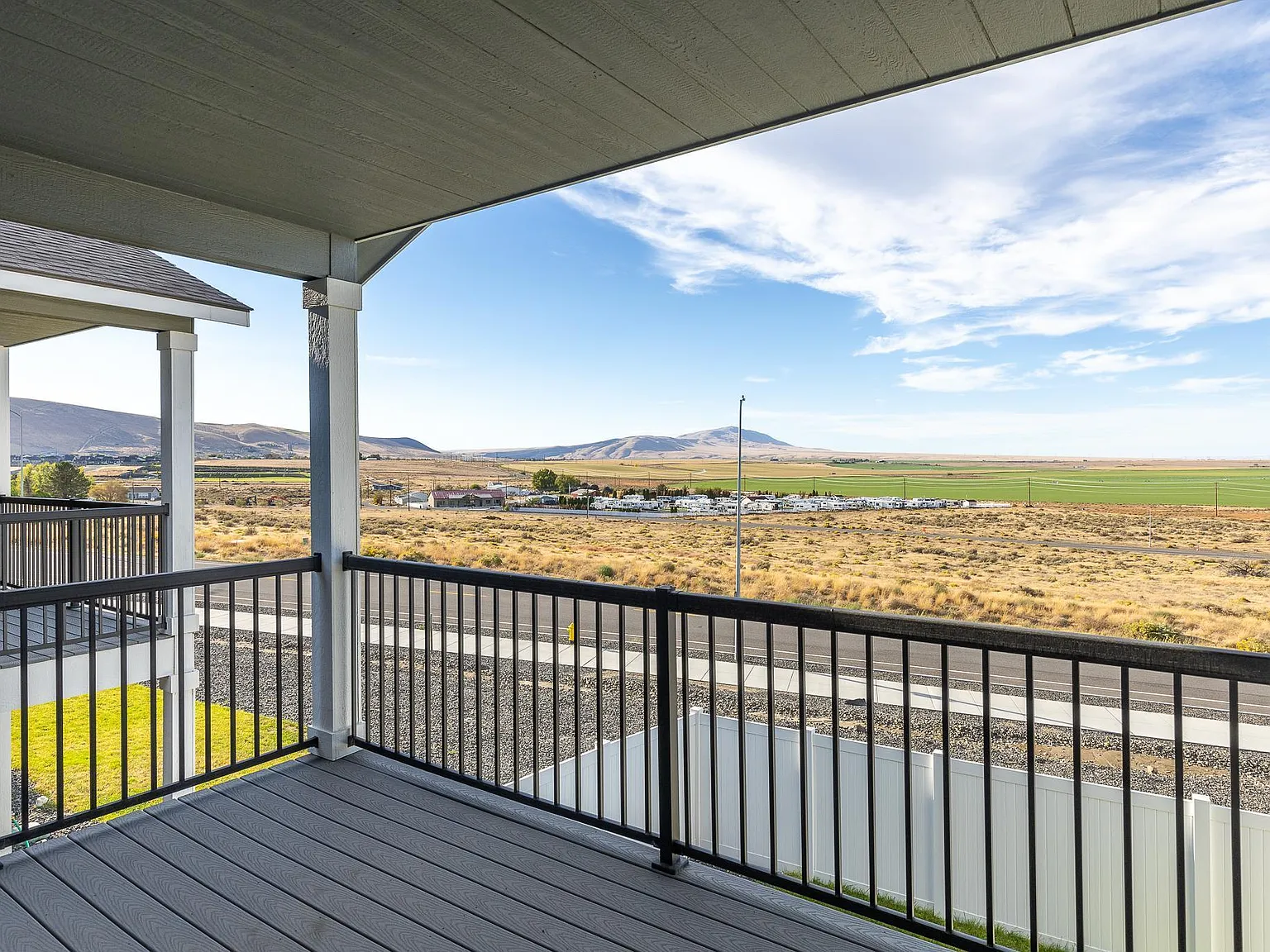 4 bed, 2381 sqft, $2,950 — Photo 4