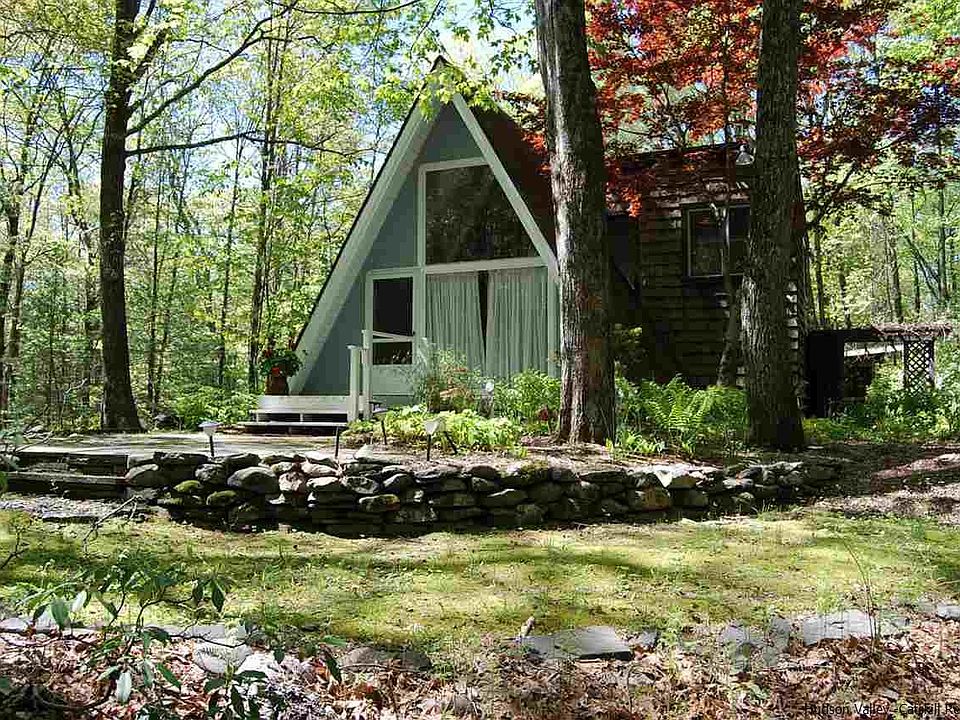 1st image of 39 Burpo Ln