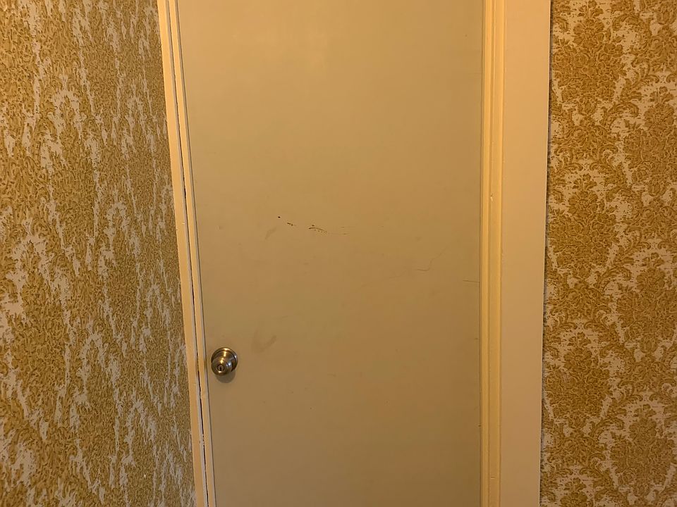 Entrance Apt. A