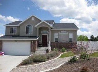 768 W 1240 N, Clinton, UT 84015