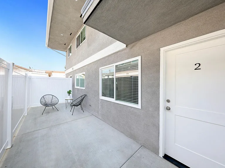Pacific West Villas — Photo 30