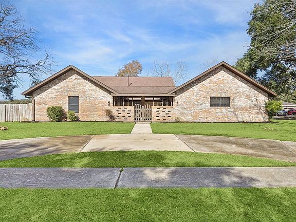 2nd image of 617 Briarwilde Court