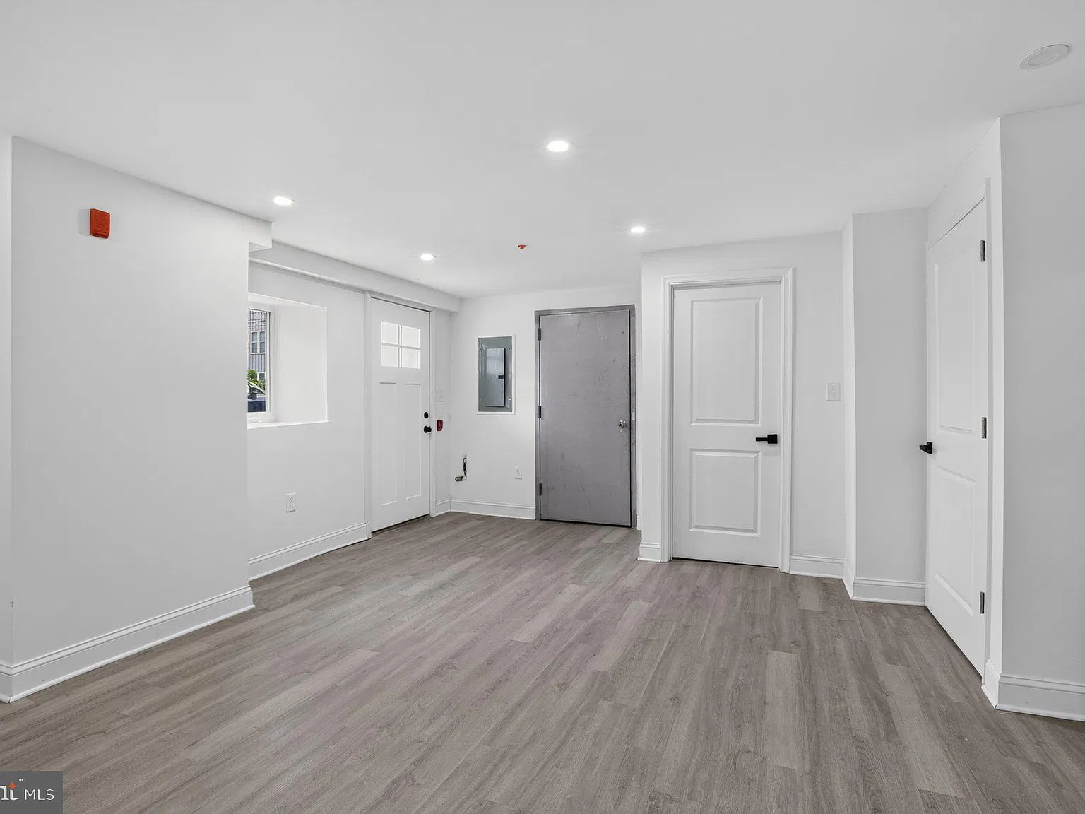 4623 Sansom St — Photo 4