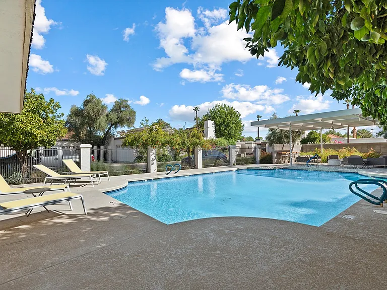 7005 N Barbados Pl — Photo 41