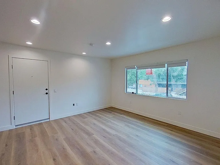 829 N Garfield St — Photo 115