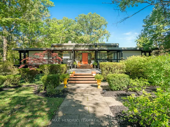 15 Wood Dale Dr, Saint Catharines, ON L2T 1Y9