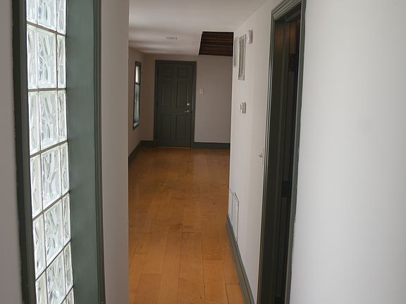 4th image of 511 S Regester St